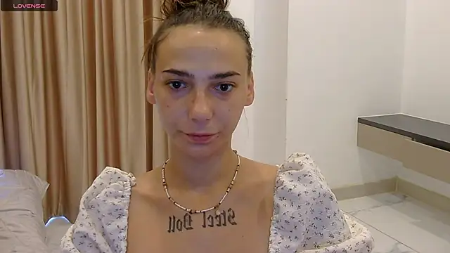 annabishop online show from 10-26-25, 01:11