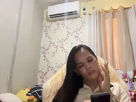 SophiaCourthaway online show from 01-08-26, 11:40