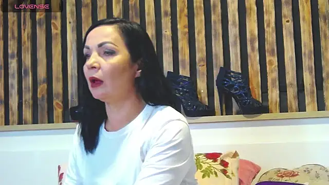 Tory Lovi online show from 11-26-25, 11:11