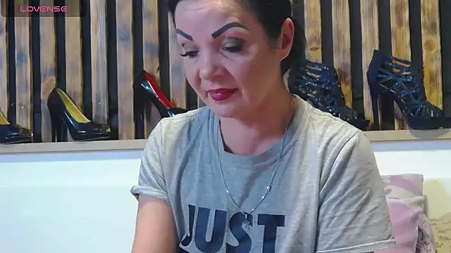 Tory Lovi online show from 04-05-26, 03:58