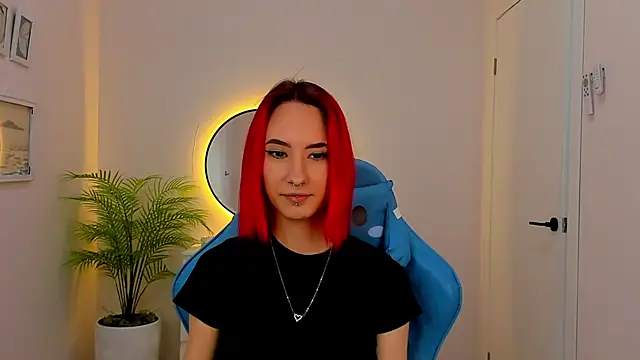 Snapshot of Kar1_na_ chatting on 01-14-25, 08:41 Kar1 na online show from 01-14-25, 08:41