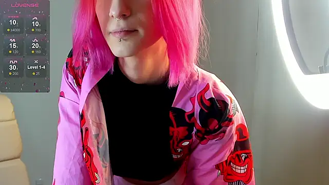 Snapshot of Kar1_na_ chatting on 01-24-25, 08:23 Kar1 na online show from 01-24-25, 08:23