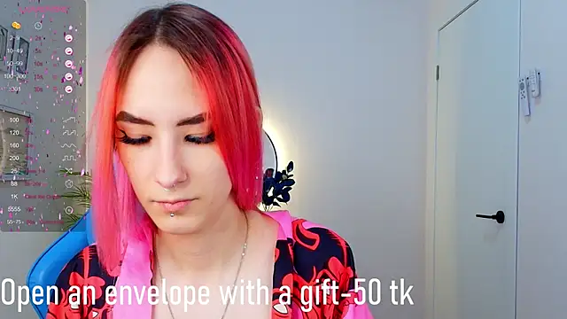 Snapshot of Kar1_na_ chatting on 02-08-25, 08:20 Kar1 na online show from 02-08-25, 08:20