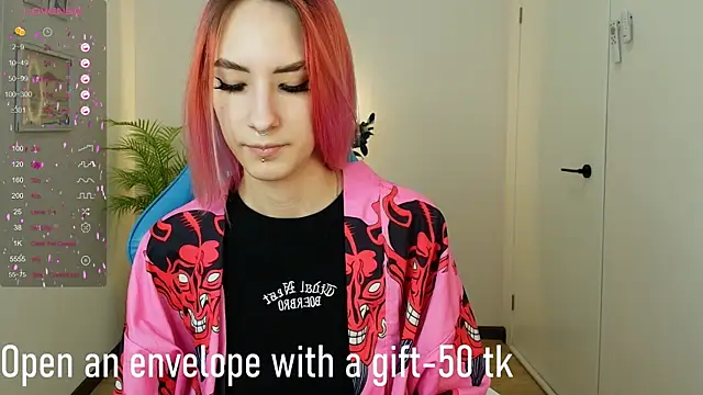 Snapshot of Kar1_na_ chatting on 02-12-25, 08:06 Kar1 na online show from 02-12-25, 08:06