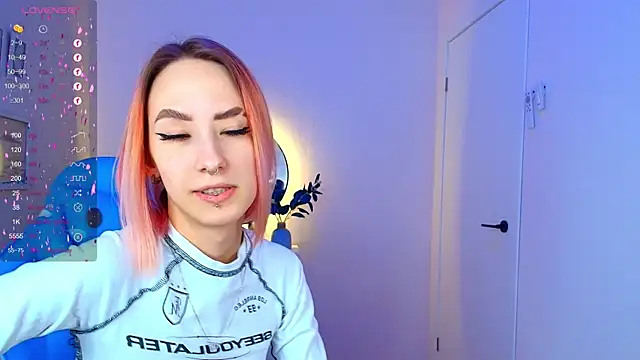 Snapshot of Kar1_na_ chatting on 03-01-25, 08:13 Kar1 na online show from 03-01-25, 08:13