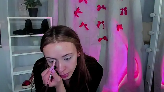 Sahara Shields online show from 02-12-25, 10:24