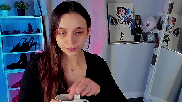 Sahara Shields online show from 12-15-25, 10:08