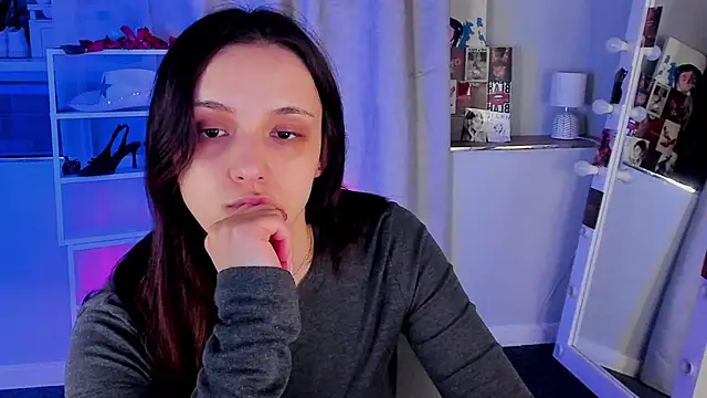 Sahara Shields online show from 04-08-26, 06:24