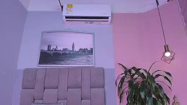 janna lopez  online show from 10-22-25, 11:32