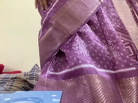 Snapshot of Sandhya_lovely chatting on 09-23-25, 10:40 Sandhya lovely online show from 09-23-25, 10:40