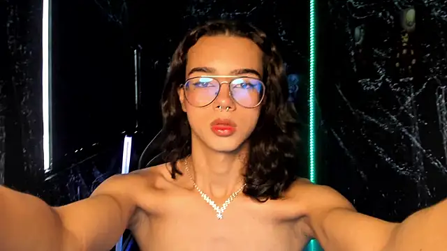 Snapshot of MattThompsonn chatting on 01-28-25, 09:19 MattThompsonn online show from 01-28-25, 09:19