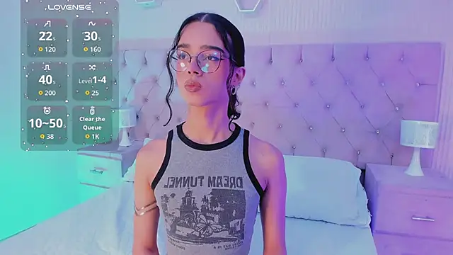 Snapshot of MattThompsonn chatting on 09-16-25, 09:49 MattThompsonn online show from 09-16-25, 09:49