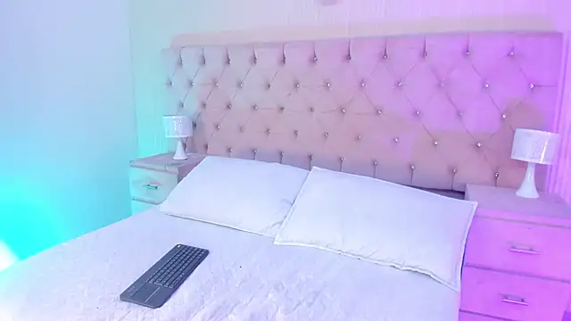 Snapshot of MattThompsonn chatting on 09-19-25, 09:15 MattThompsonn online show from 09-19-25, 09:15