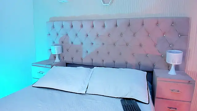 Snapshot of MattThompsonn chatting on 10-21-25, 09:26 MattThompsonn online show from 10-21-25, 09:26