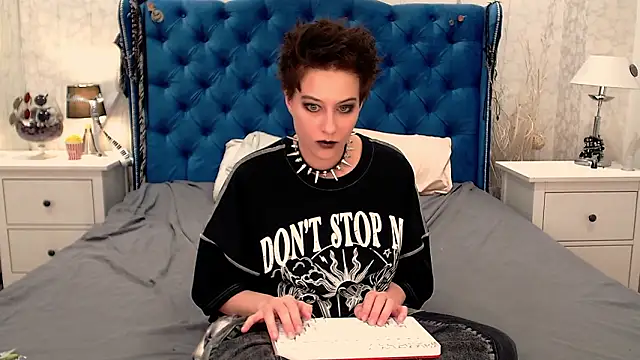 via mayer  online show from 03-07-26, 04:53