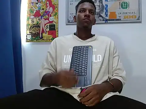 Snapshot of Master_foot_ chatting on 07-14-26, 05:07 Master foot online show from 07-14-26, 05:07