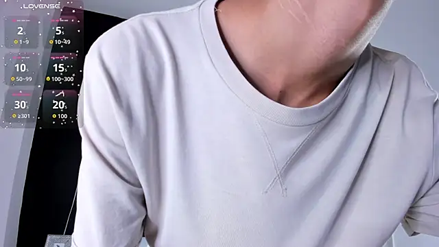 EthaanCox online show from 11-23-25, 08:41