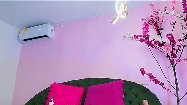 scarlette69 online show from 02-18-25, 11:41