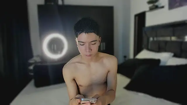 alanblack1 online show from 03-04-26, 02:56