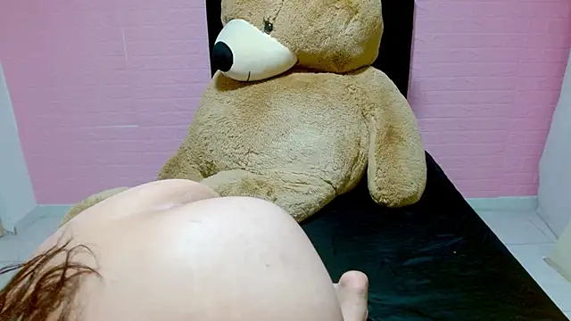 Snapshot of DULCE1609 chatting on 02-05-25, 01:37 DULCE1609 online show from 02-05-25, 01:37