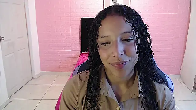 Snapshot of DULCE1609 chatting on 11-21-25, 08:07 DULCE1609 online show from 11-21-25, 08:07