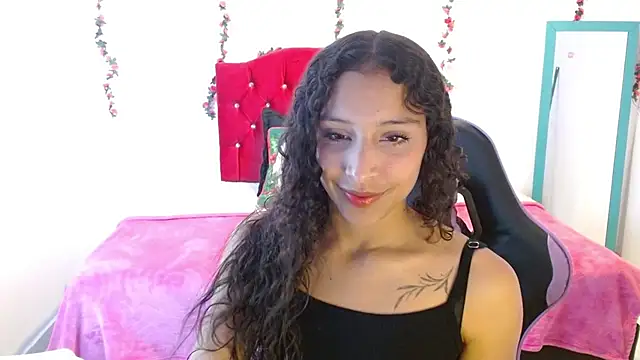 Snapshot of DULCE1609 chatting on 12-15-25, 08:13 DULCE1609 online show from 12-15-25, 08:13