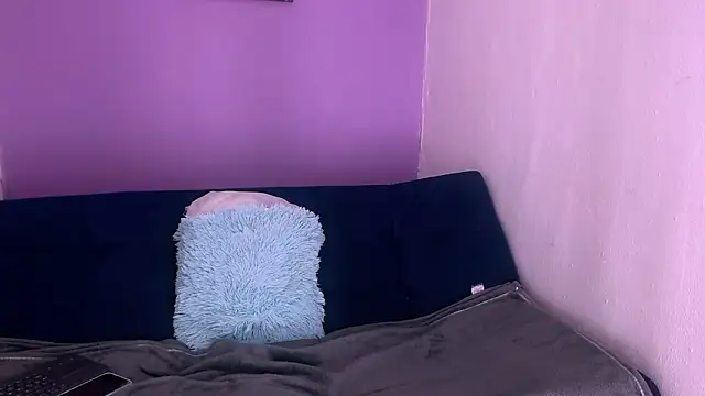 Snapshot of alana_lara chatting on 02-22-25, 02:50 alana lara online show from 02-22-25, 02:50