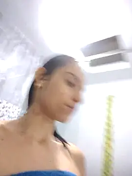 Snapshot of alana_lara chatting on 10-12-25, 11:37 alana lara online show from 10-12-25, 11:37