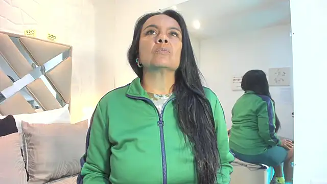 raquell moore online show from 11-19-25, 11:43