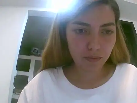 VittoriaTaylor online show from 03-28-26, 09:47