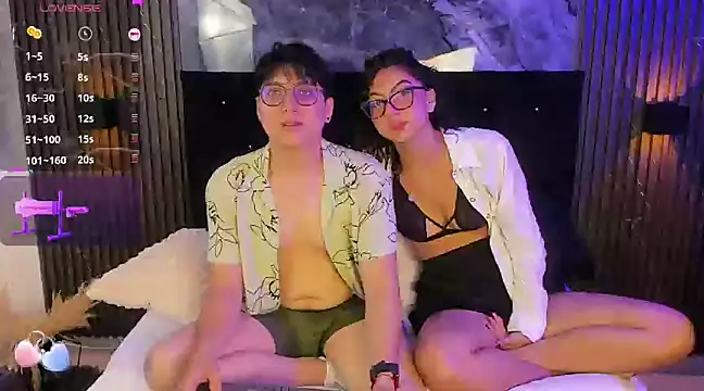 Snapshot of vanilla_hot chatting on 01-19-25, 01:44 vanilla hot online show from 01-19-25, 01:44