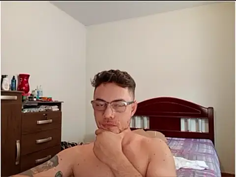 Dyllan   online show from 04-13-26, 03:50