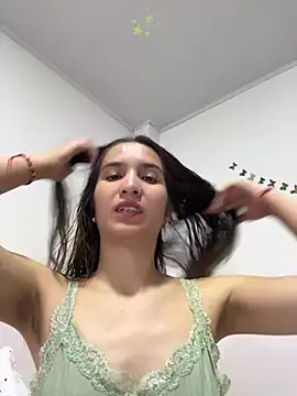 Bella still online show from 03-25-26, 10:27