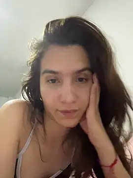 Bella still online show from 04-03-26, 01:36