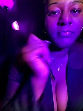 xoxoHotCoCo online show from 11-19-25, 03:17