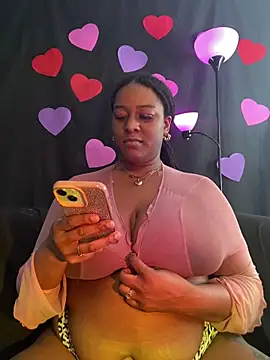 Snapshot of xoxoHotCoCo chatting on 02-17-26, 04:24 xoxoHotCoCo online show from 02-17-26, 04:24