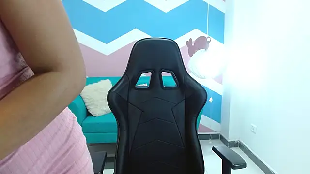 miss honey01 online show from 02-22-25, 11:24