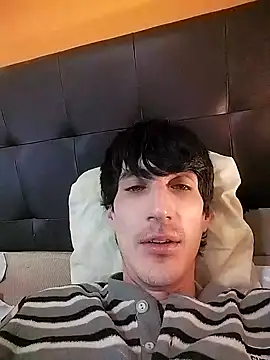 Snapshot of moutt99 chatting on 01-19-25, 08:29 moutt99 online show from 01-19-25, 08:29