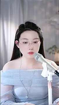 Snapshot of Dou-Dou-er chatting on 01-19-26, 03:38 Dou-Dou-er online show from 01-19-26, 03:38