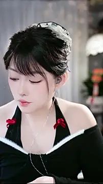 Snapshot of Dou-Dou-er chatting on 02-08-26, 11:19 Dou-Dou-er online show from 02-08-26, 11:19