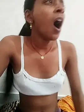 Divya-2007 online show from 11-11-25, 02:44