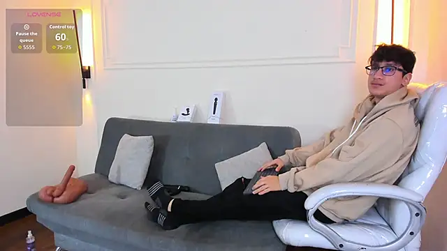 Cum hunters online show from 11-29-25, 03:20