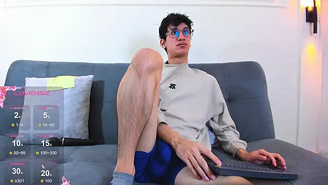 Cum hunters online show from 05-13-26, 03:26