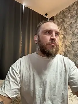 Snapshot of _XxX-XxX_ chatting on 04-20-26, 10:29 XxX-XxX online show from 04-20-26, 10:29