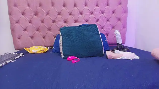 Auroraa miller online show from 09-09-25, 11:54