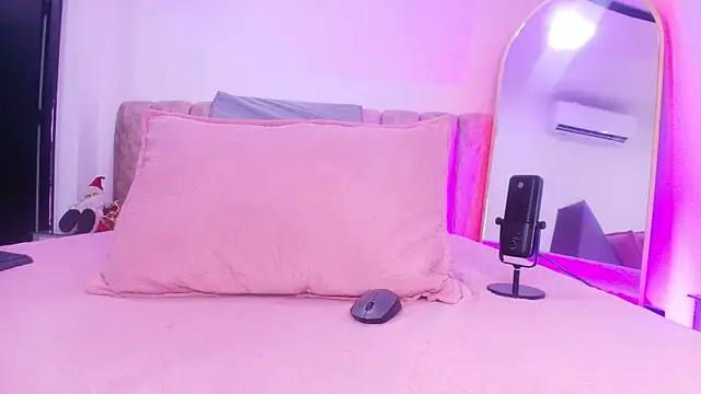 Auroraa miller online show from 12-02-25, 11:59