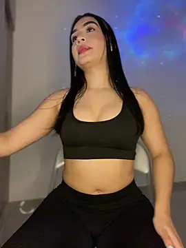 Snapshot of vane_foxxx chatting on 06-20-26, 12:14 vane foxxx online show from 06-20-26, 12:14