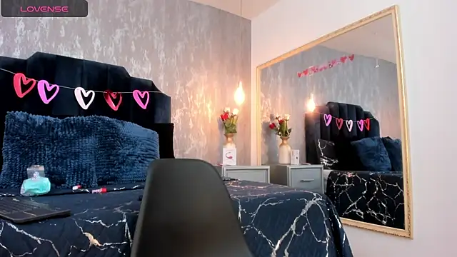 Isis ariany  online show from 03-12-25, 12:36