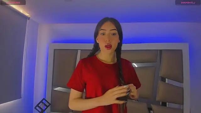 Snapshot of Princess_tokyo chatting on 01-22-25, 01:32 Princess tokyo online show from 01-22-25, 01:32