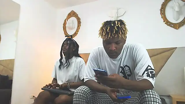 Snapshot of Axel_black1 chatting on 02-04-25, 06:06 Axel black1 online show from 02-04-25, 06:06